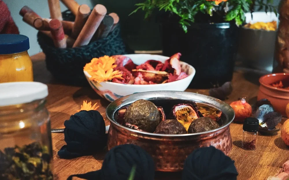 Natural dye materials