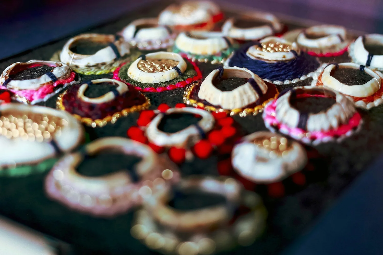 Shells & stitch on cotton
